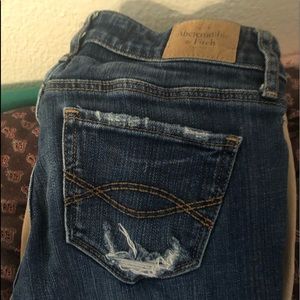 Abercrombie & Fitch 00 distressed jeans